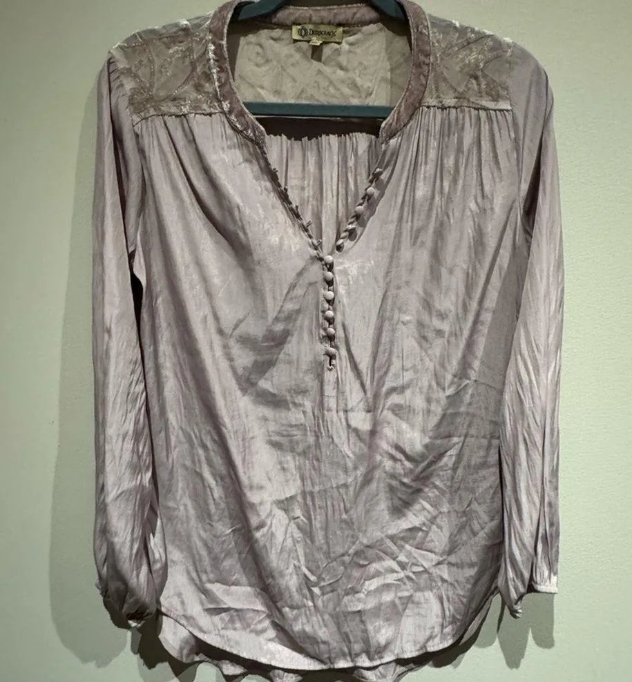 Democracy lavender boho style blouse size large - Image 2