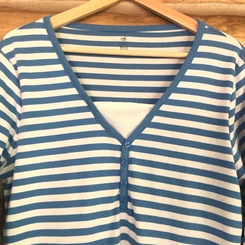Bobbie Brooks striped mock layered v-neck size medium - Image 3