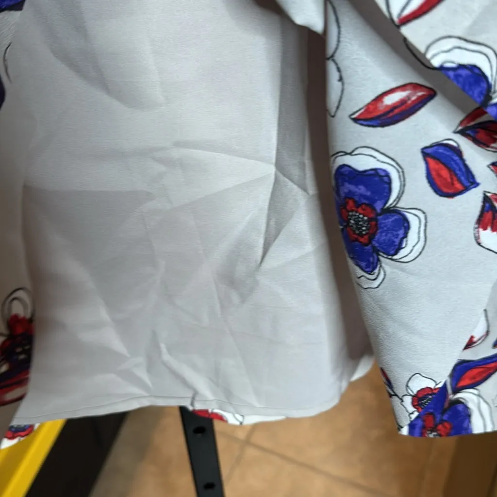 BANANA REPUBLIC FLORAL DROP WAIST TSHIRT DRESS GRAY RED BLUE PURPLE SIZE 8 - Image 7