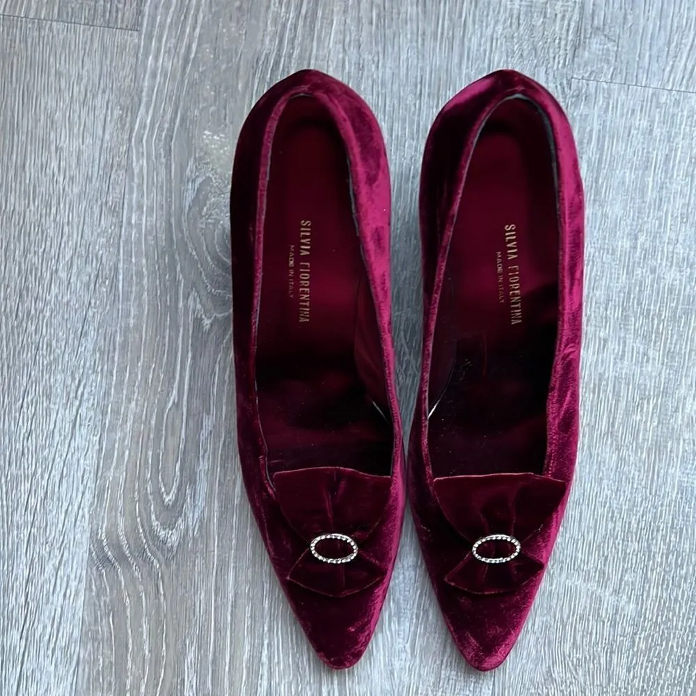 NEW SILVIA FIORENTINA Nicole Velvet Buckle Pumps, Wine Red Size 10 - Image 2