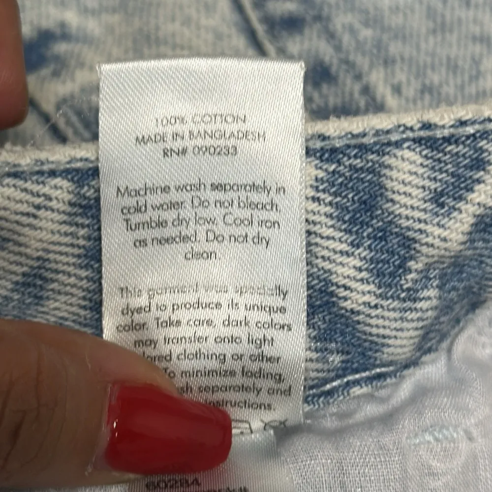 Dazzle High Waisted Denim Festival Shorts Sz 23 Wash color Frayed hem. - Image 9