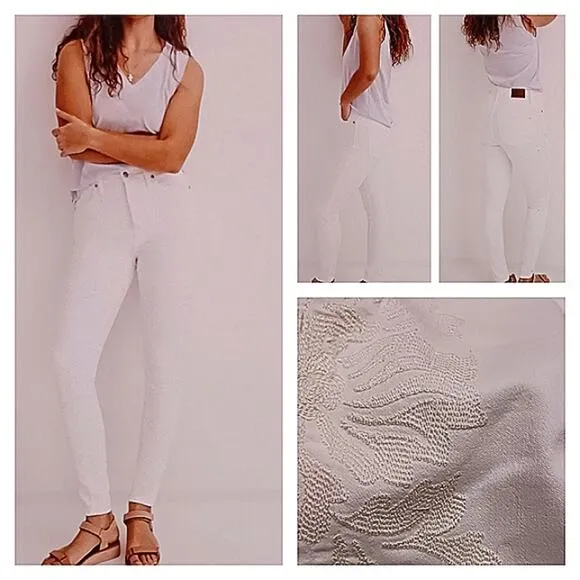Madewell RARE White Embroidered Skinny Jeans GUC $135 Size 26     J204 - Image 2