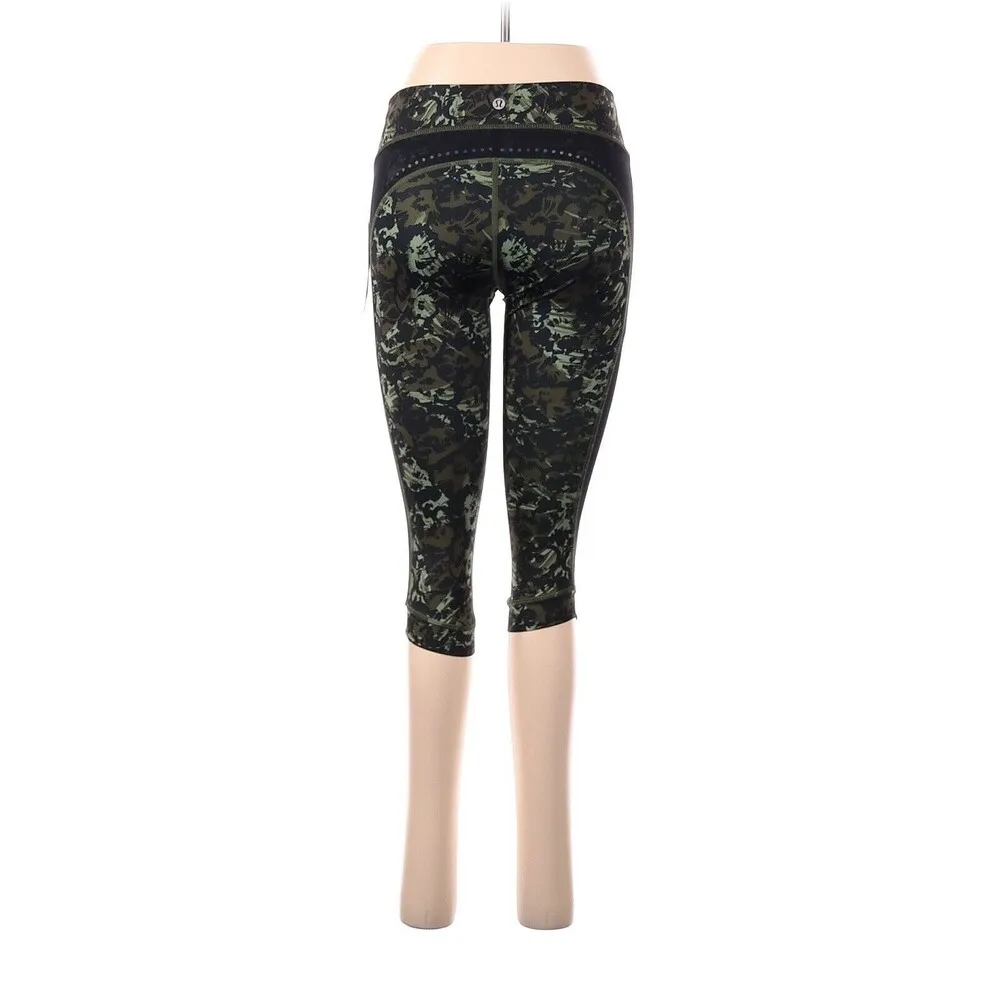 LULULEMON ATHLETICA Fleur Sombre Olive Black Stop At Nothing Crop Leggings -US 6 - Image 2