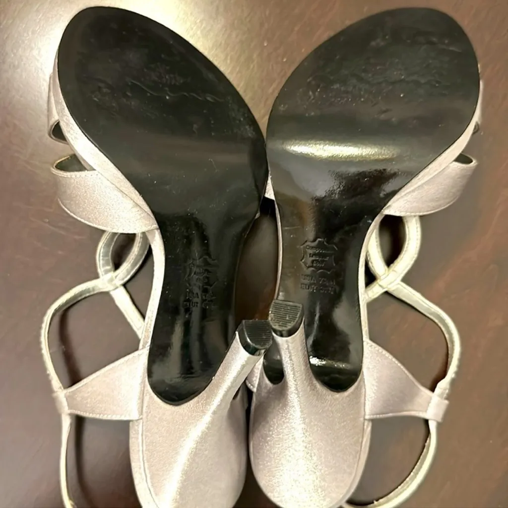 Nina Graysen Royal Silver Heels with Rhinestones Size 7.5 - Image 6