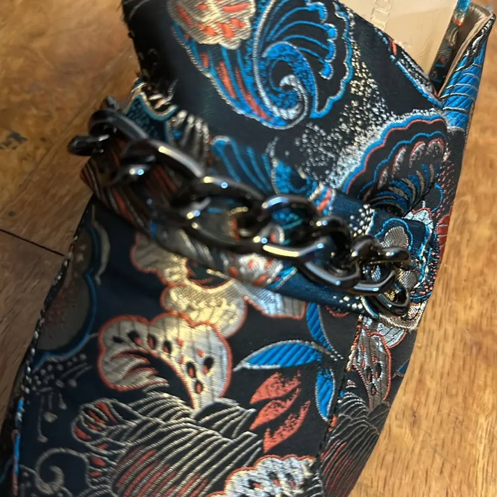 Enzo Agliolini Women’s 8.5 Slip on Woven Embroidered Floral Chain Platform Mules - Image 4