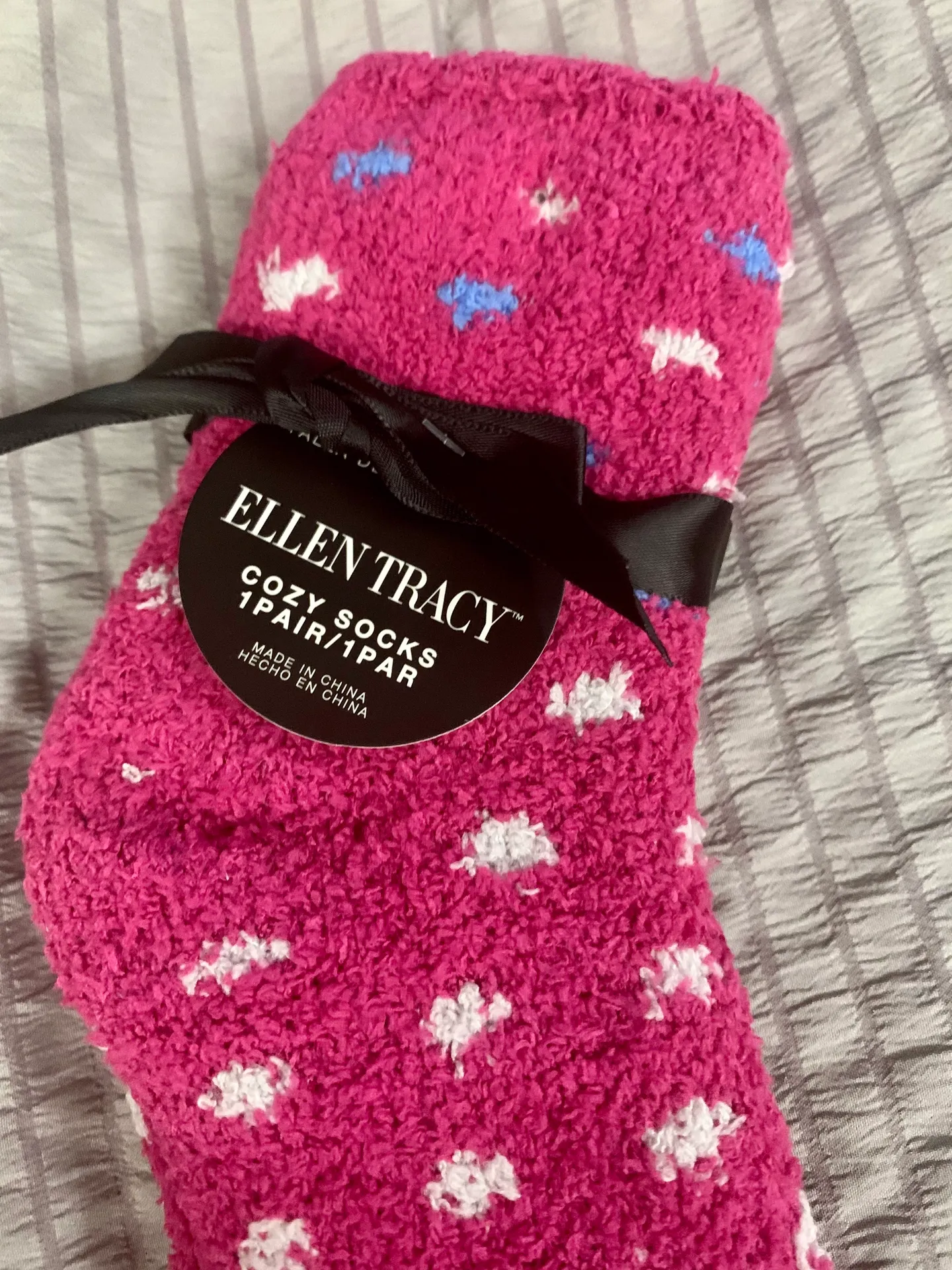 Cozy Socks...Fuchsia...New - Image 3