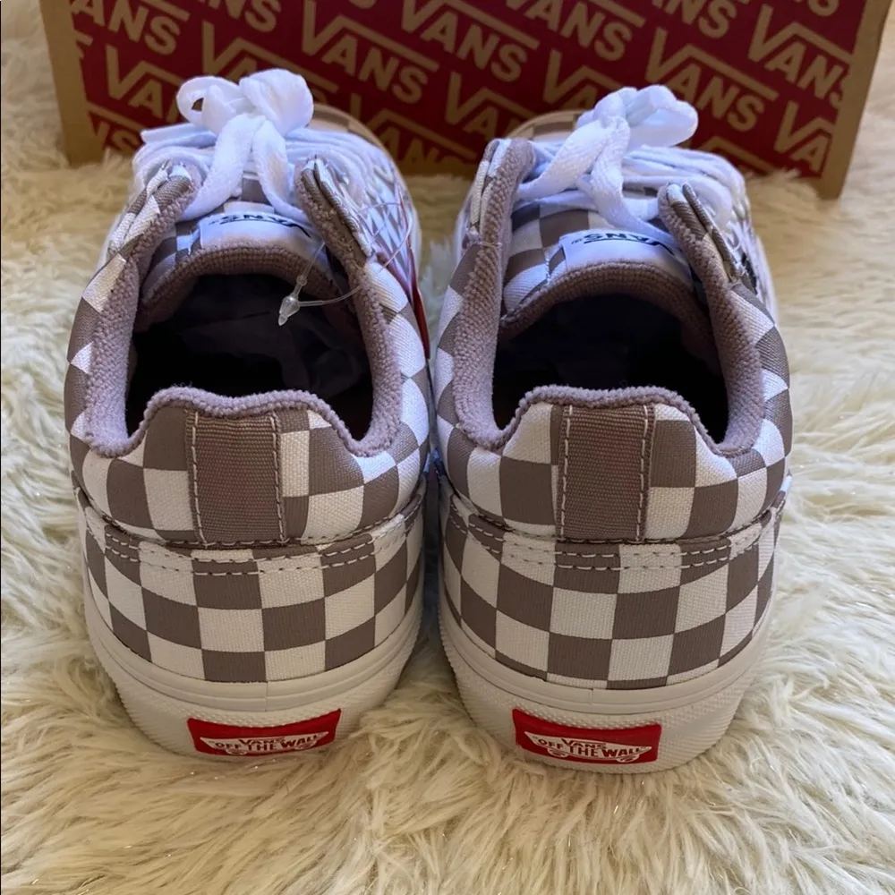 NWT
Vans Sheldan Women’s Checkered Sneakers - Image 5