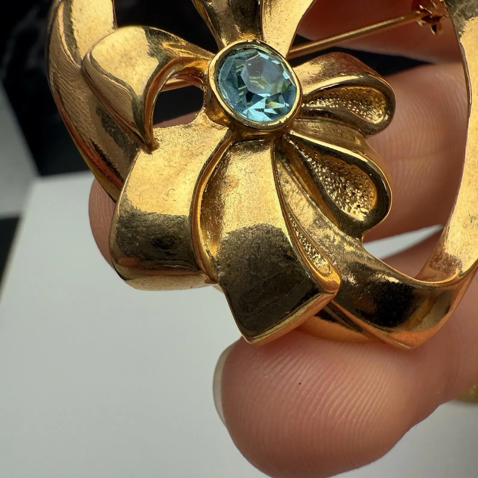 Heart Shape Brooch Pin 1 With Faux Pearl 2 Blue Rhinestone Gold Tone Lot Of 3 - Image 3