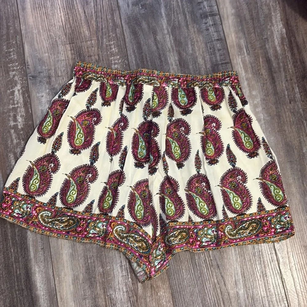 ANTHROPOLOGIE Scarf Printed Shorts Large - Image 10