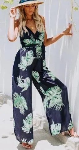 NEW  Jumpsuit size Small - Image 3
