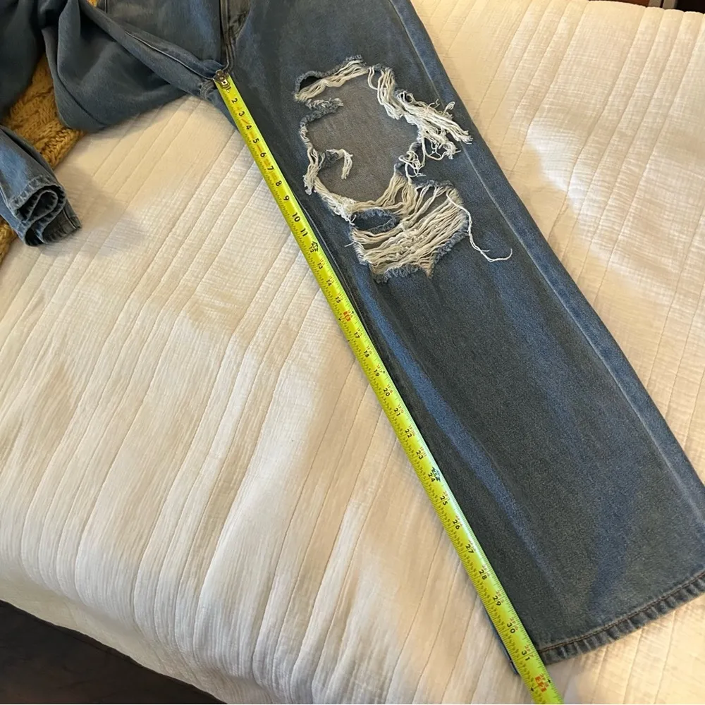 Cello Super High Rise Dad Jeans. Size 11(Large). - Image 16