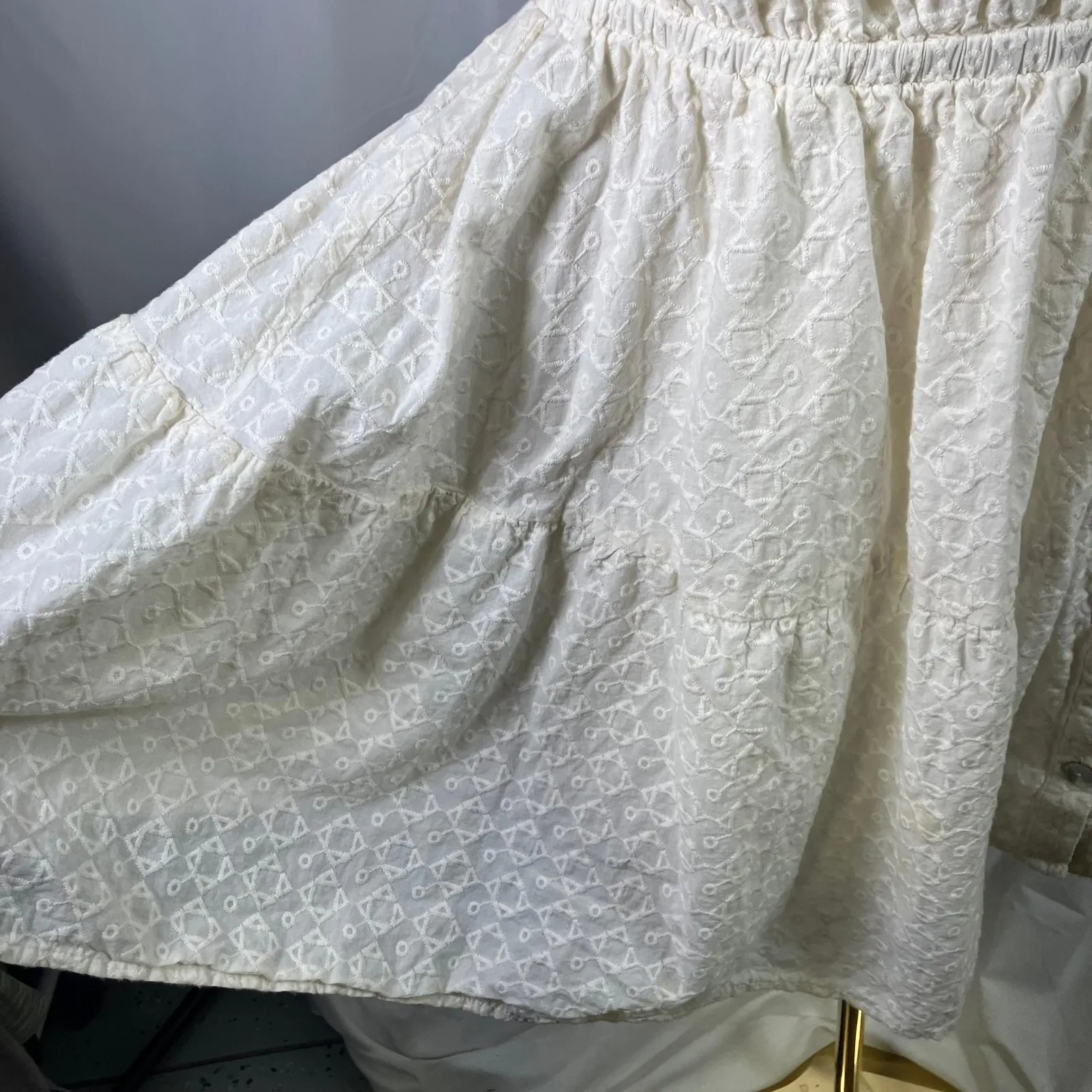 Shyanne Women's Dress‎ Ivory Floral Eyelet Short Sleeve Tiered Button Bohemian M - Image 6