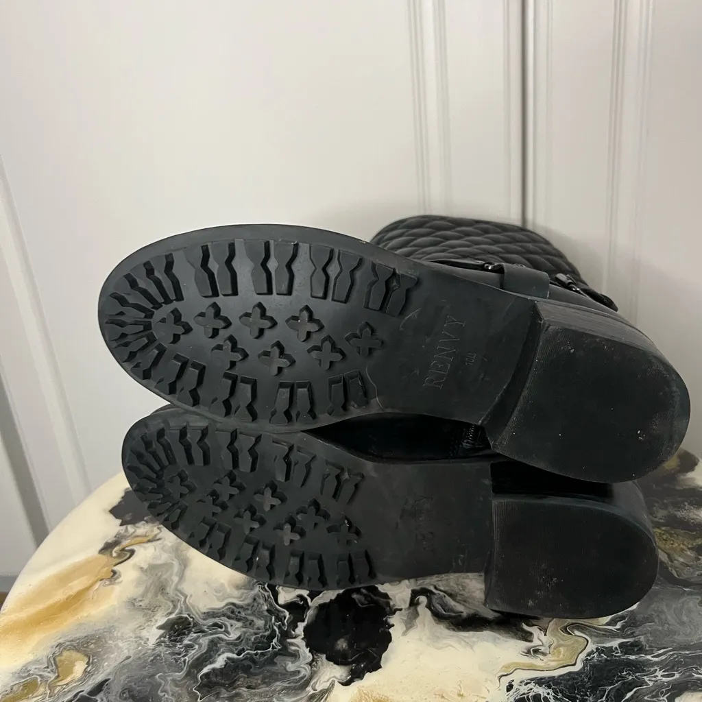 Renvy Leather Quilted Moto Boot Black Size 10 - Image 12