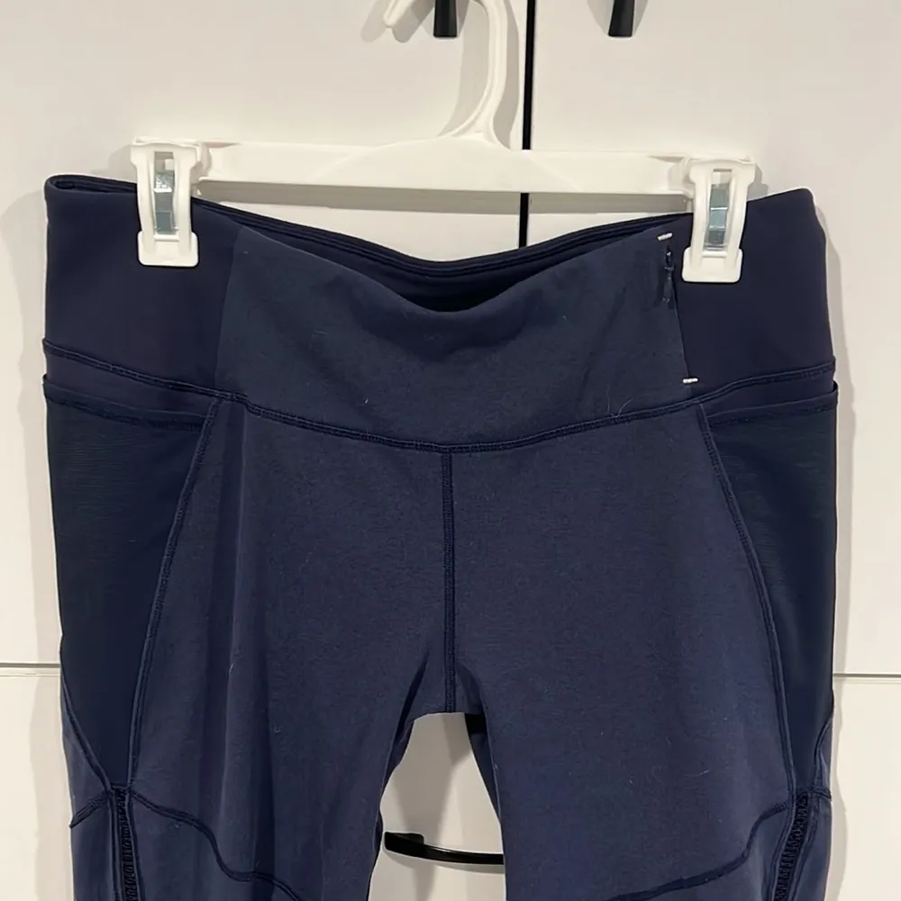 Calia by Carrie Underwood capris . Size L‎ Size L - Image 3