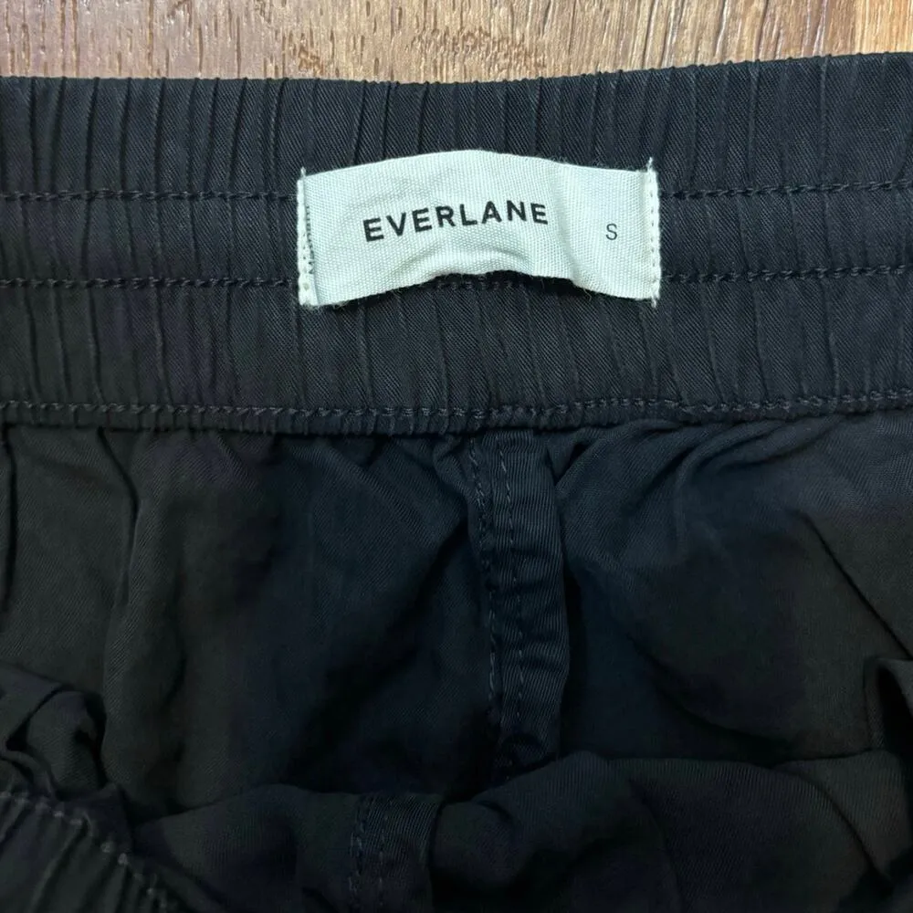 NWOT Everlane The Tapered Pant in Butterlite In Black Size Small - Image 6