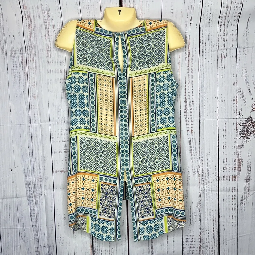 Rose+Olive NWT Size L Geometric Patchwork Print Split Back Tank Top Blouse - Image 2