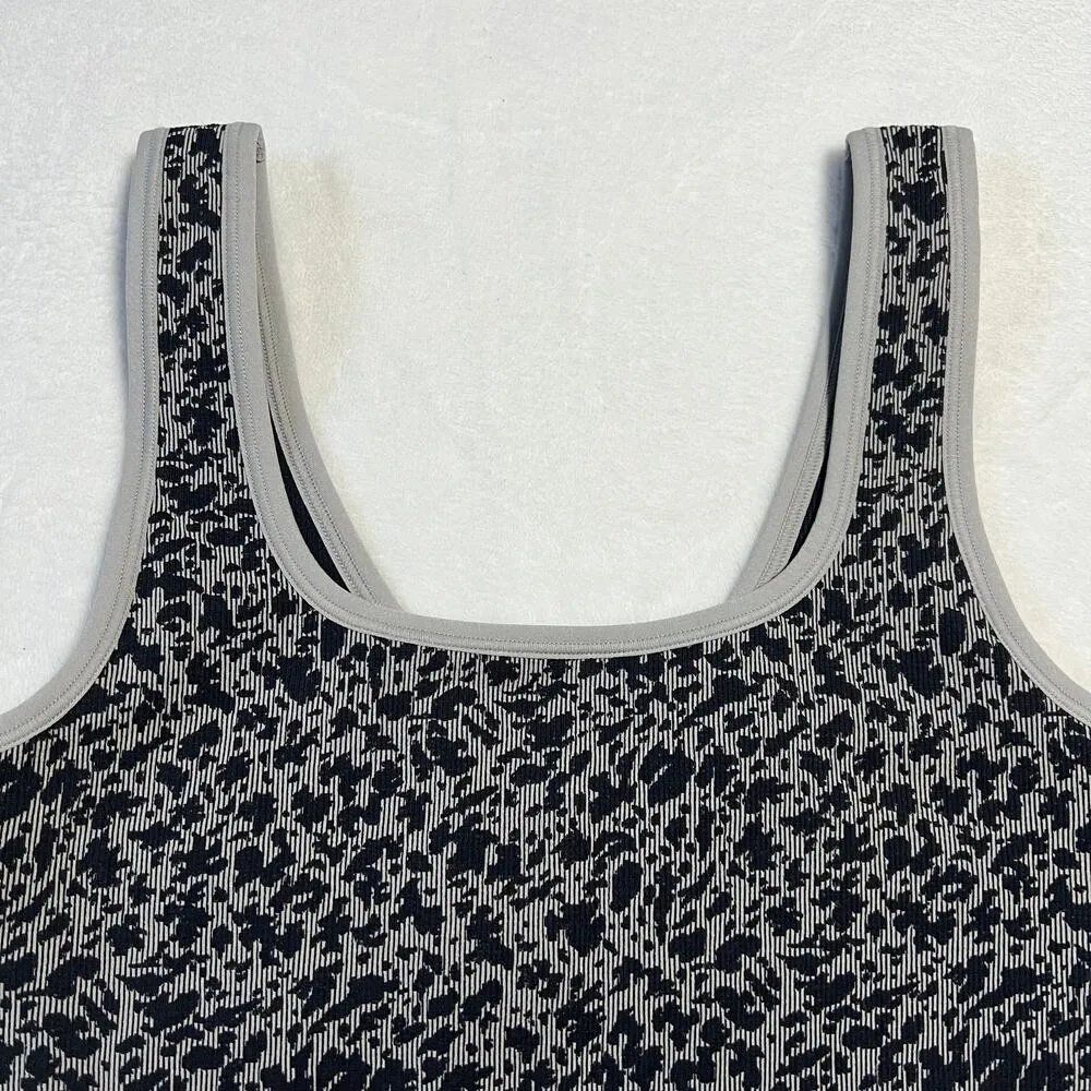 Athleta Aurora Scoop Crop Tank Size XS NEW Seamless Animal Print Gym Workout - Image 5