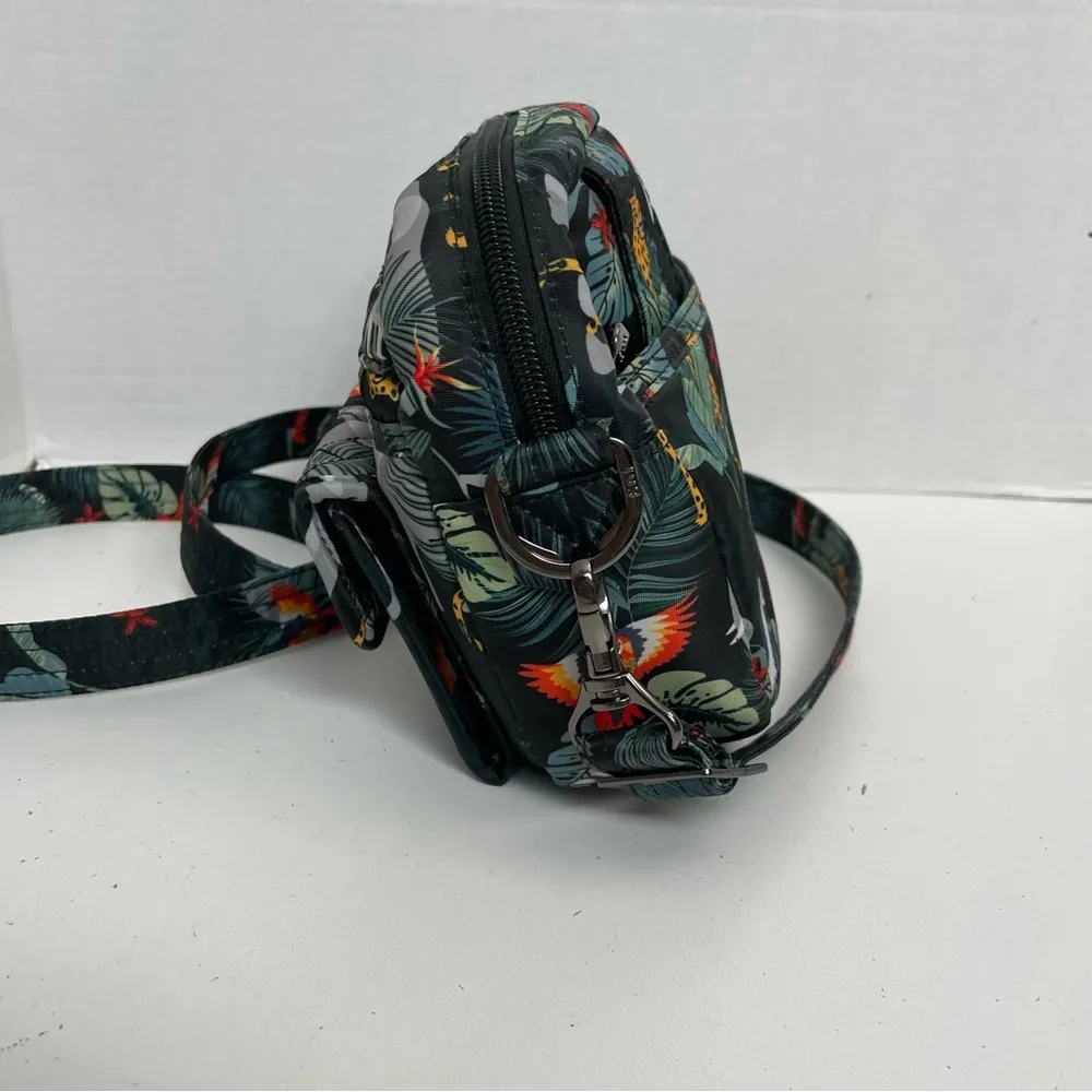 Lug Purse Crossbody Fanny Pack Wallet ID Pockets Convertible Wildlife Jungle Black - Image 9