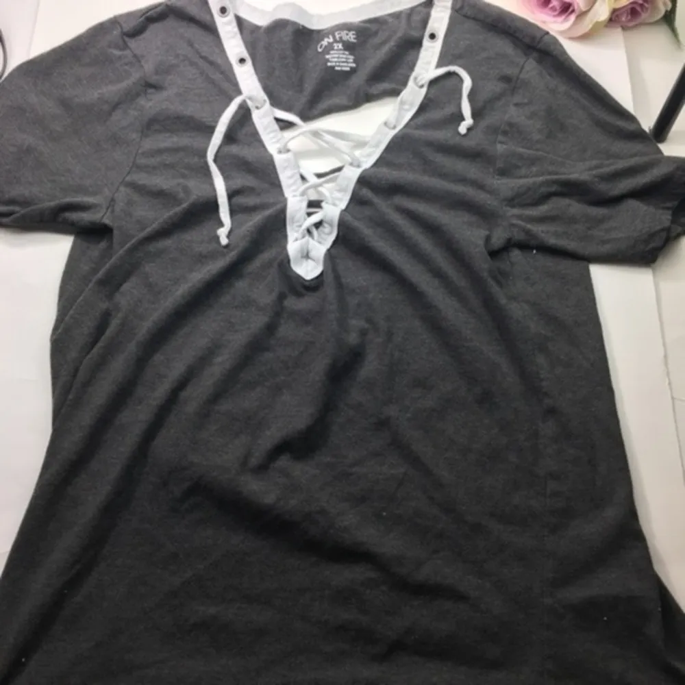 On fire  gray summer top 2X - Image 4