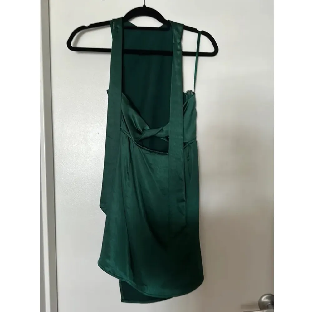 Elegant Green Dress - Image 6