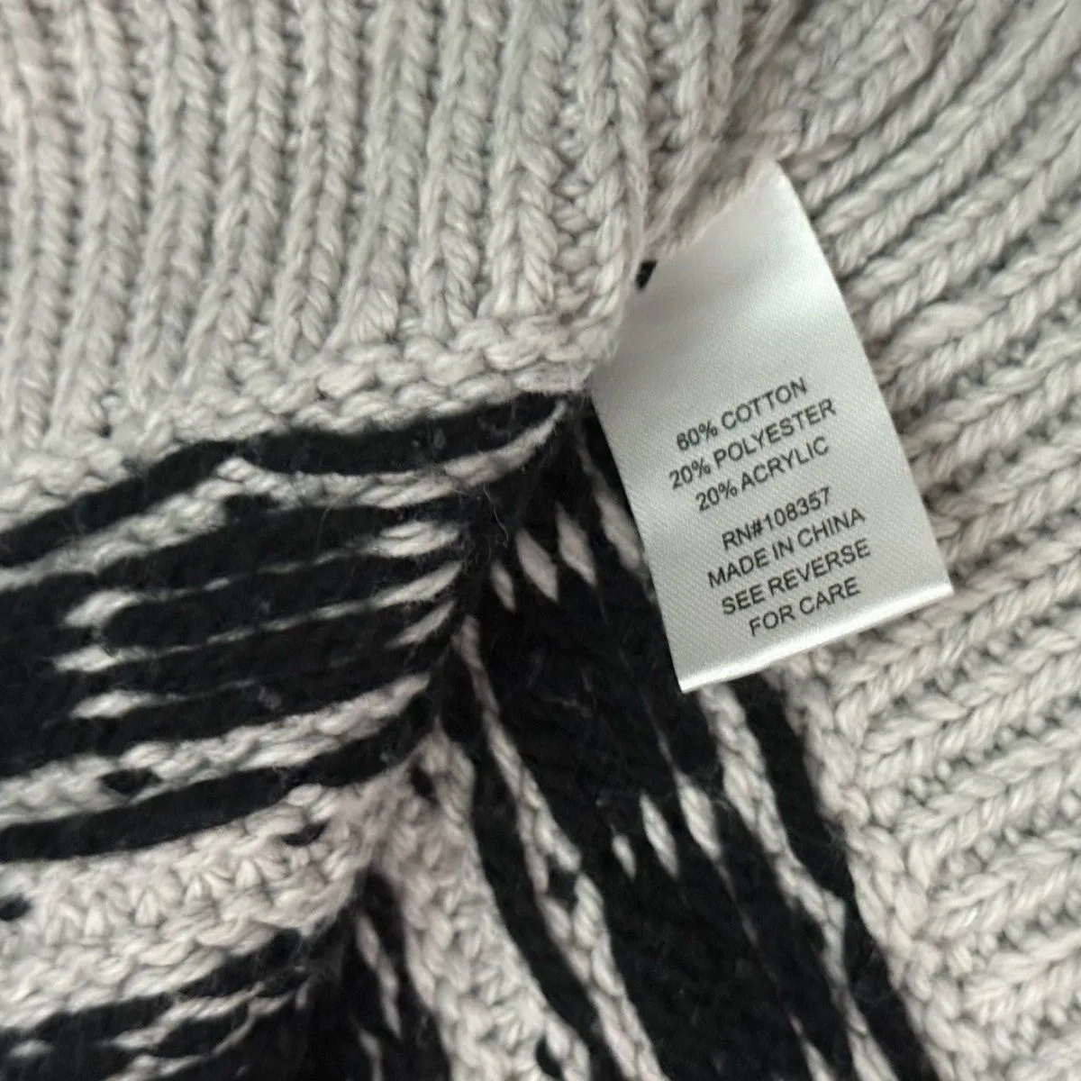 Evereve grey gray Aztec geometric pattern buttoned cardigan - Image 5