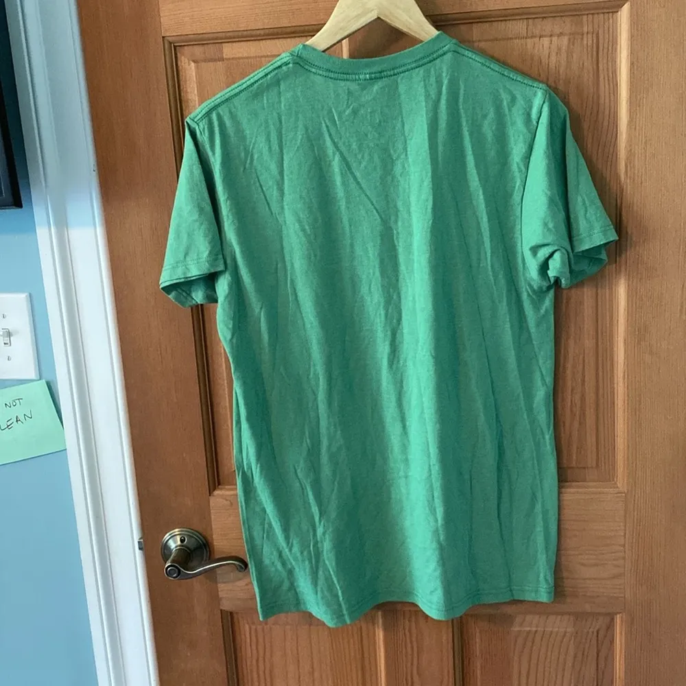 Tee Luv Size Medium Lucky Charm Vintage - Image 3