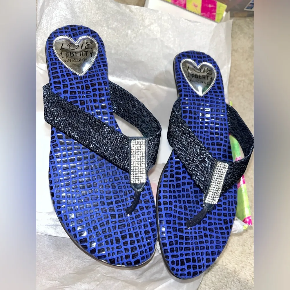 Love and Liberty Made in USA NEW Navy Low Heel Flip Flop Bling Sandals Size 11 - Image 4
