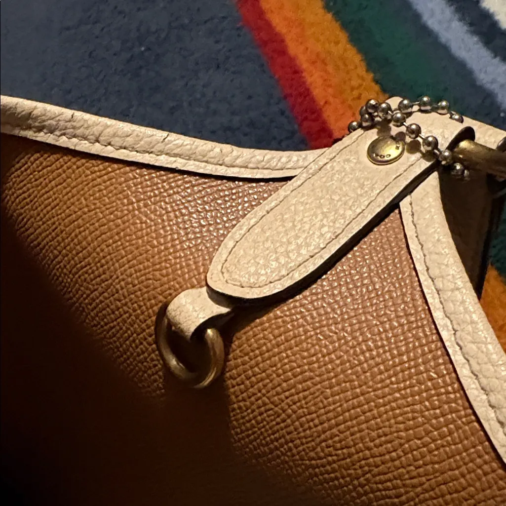 COACH Day Tote Bag cream Pebbled Leather Tote - Image 10