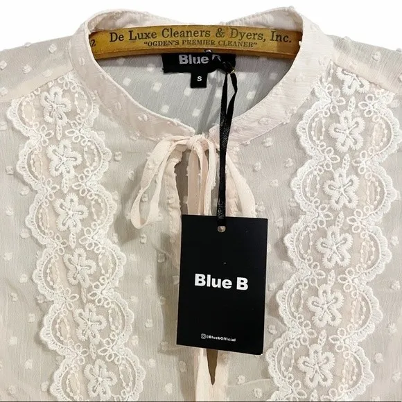 NWT Blue B Top Women’s Size Small Cream Lace Cottagecore Peasant Blouse Academia Tan - Image 3