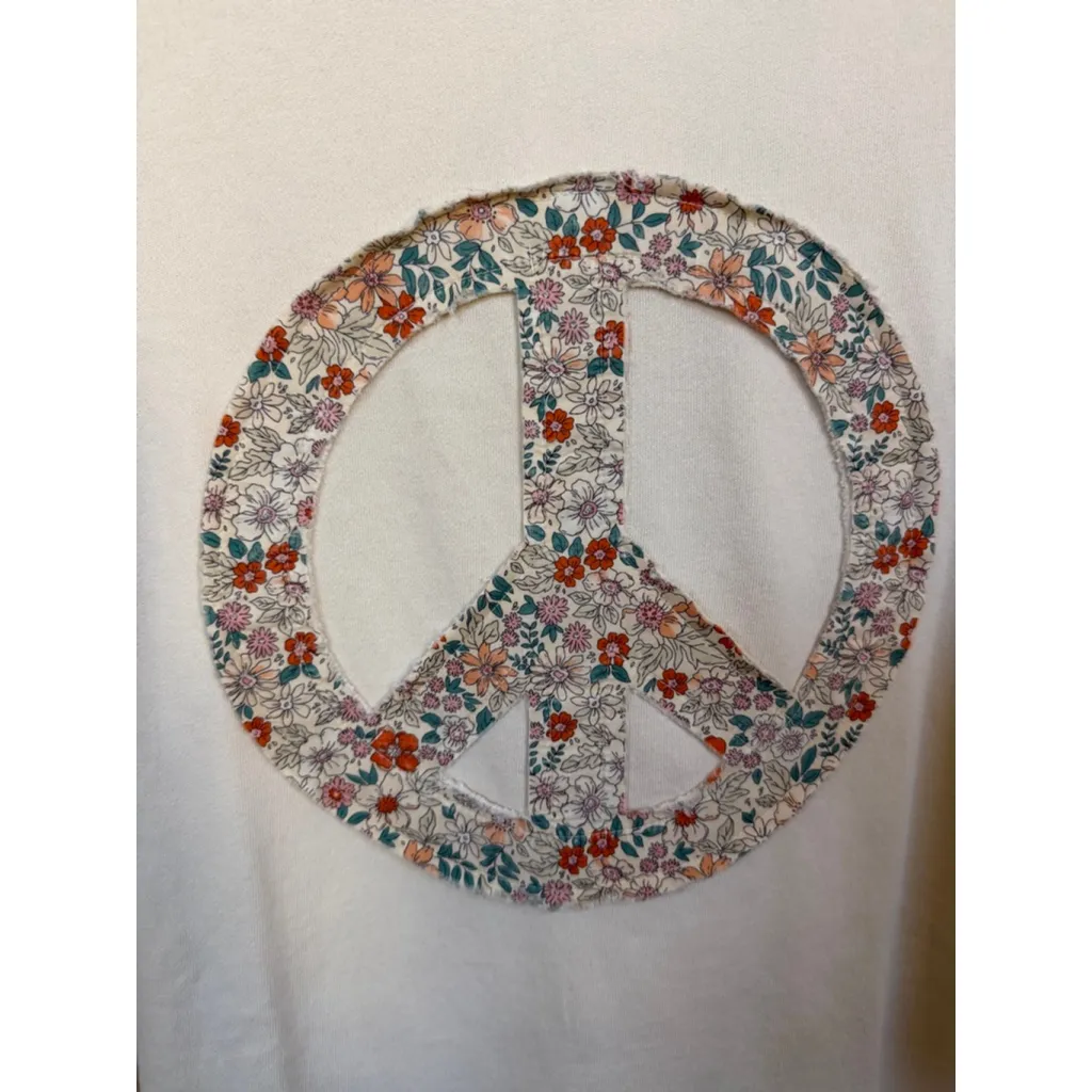 Easel Oversized Peace Patch Terry Knit Top in Oatmeal Size S - Image 5