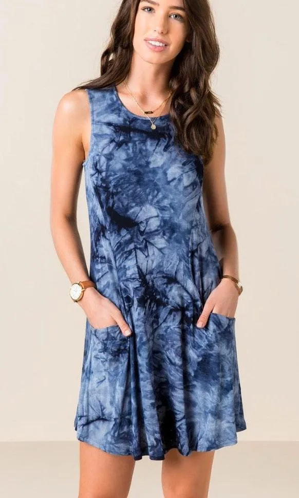 Francesca's TIE DYE SHIFT DRESS - Image 2