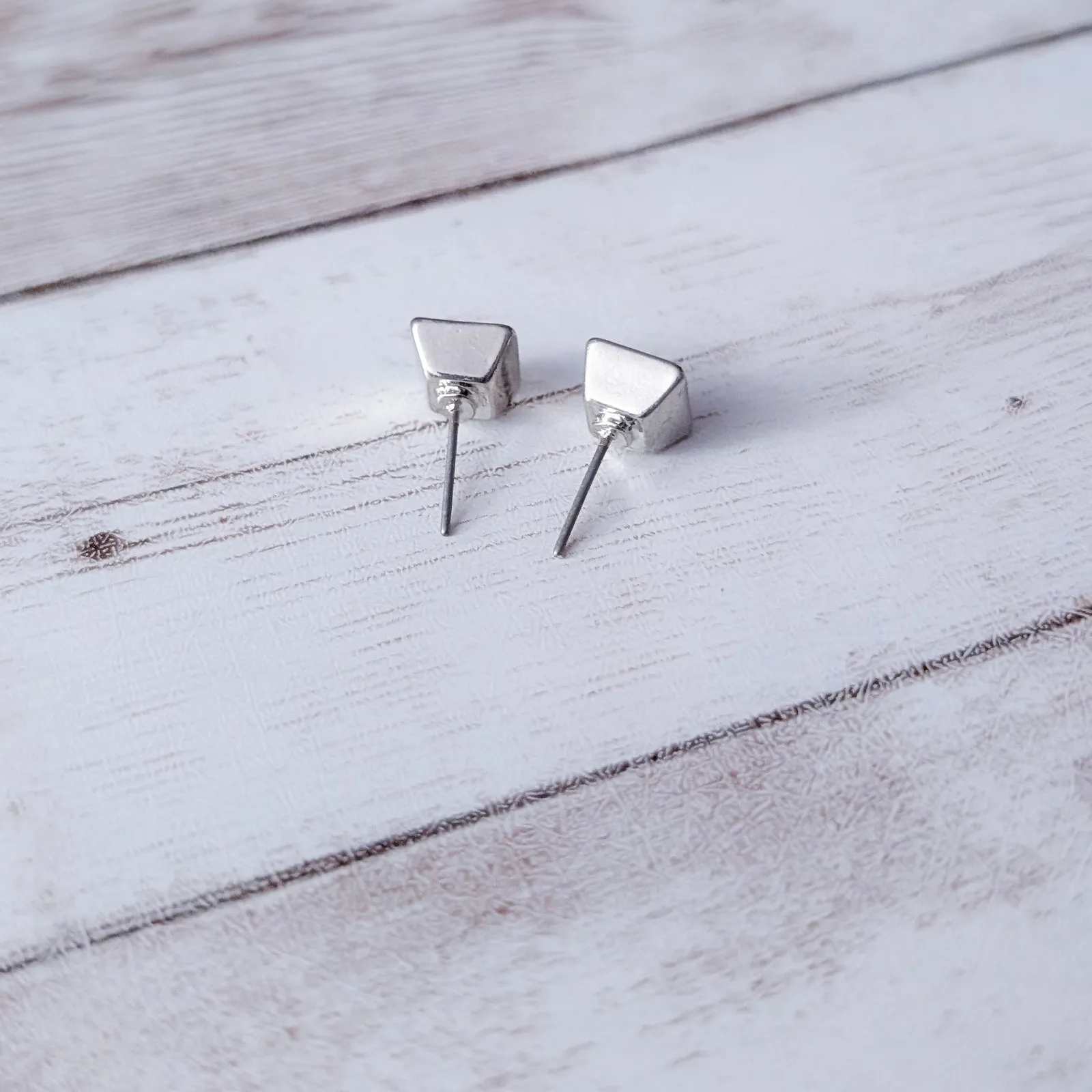 Vintage Stud Earrings Diamond Shape/Square Shape Silver Tone - Image 3