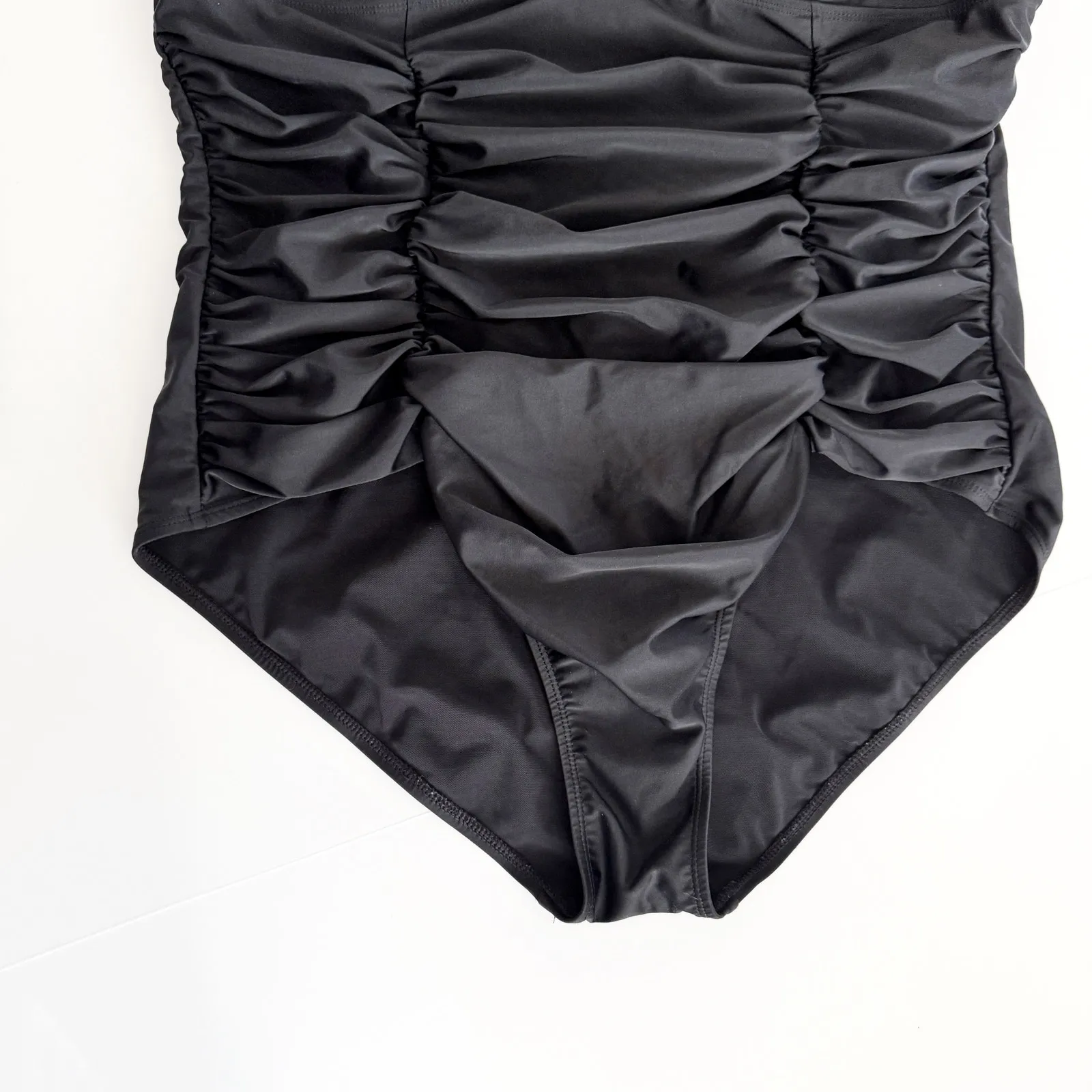 [Torrid] Black Lattice Front Ruched Slimming Wireless One Piece Swimsuit Size 3X - Image 9