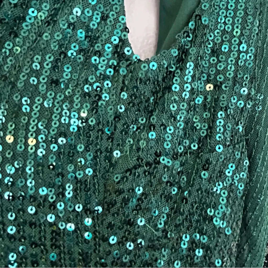 NWT Baltic Born One Shoulder Green Sequin High Slit Maxi Dress Gown Size Small - Image 15