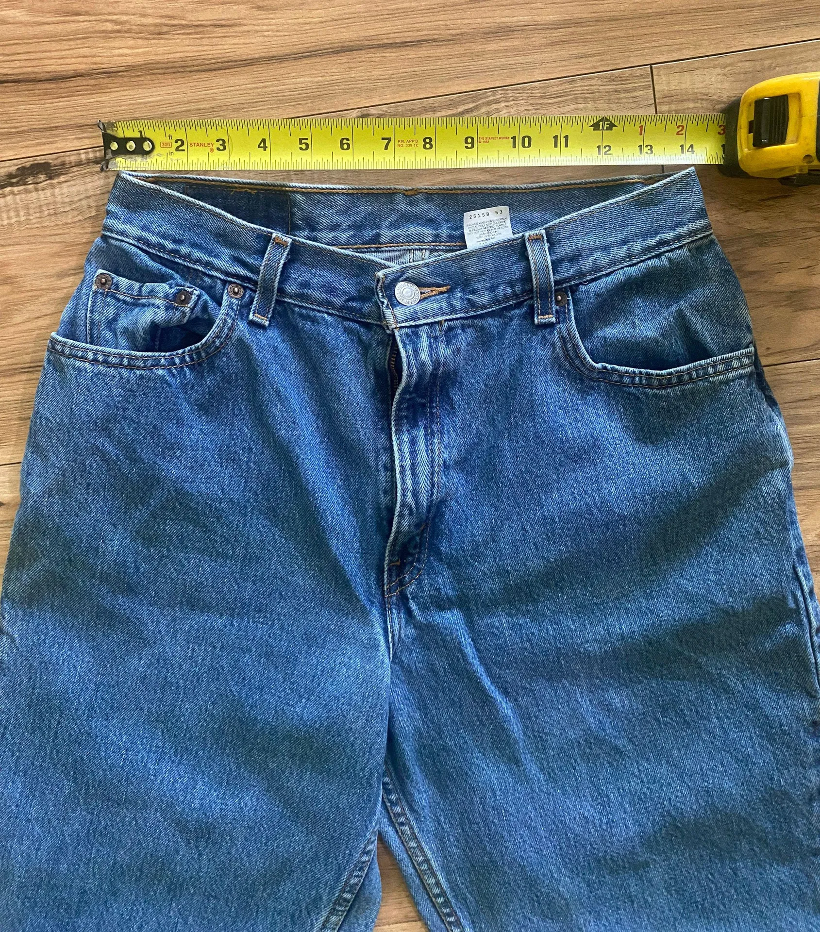 Levi’s Vintage 550 Jeans - Image 6