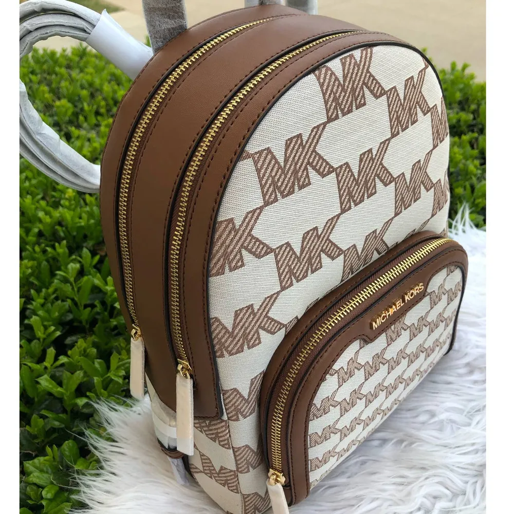 New Michael Kors Jaycee Medium Logo Zip Pocket Backpack - Image 2