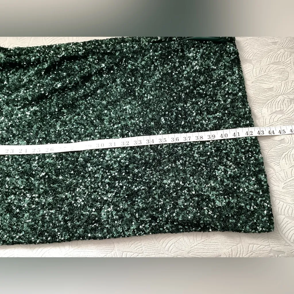 Gorgeous sequined midi dress 🔥LIKE NEW! - Image 14