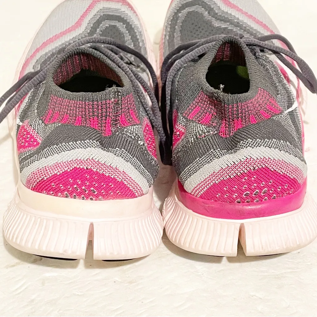 Nike‎ Free RN Flyknit Women's Size 8 Running Shoes Gray Pink Low Top Sneakers - Image 7