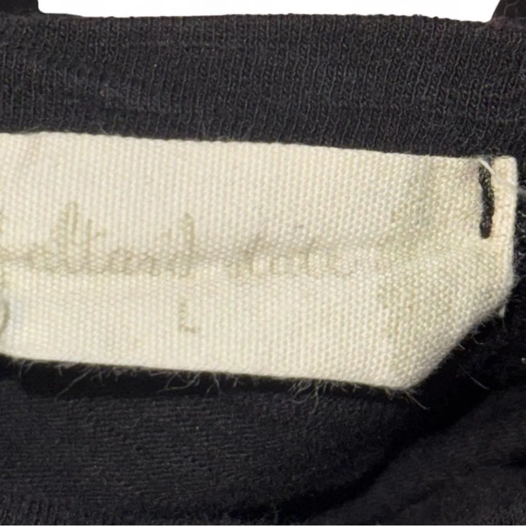 Altar’d State Black Graphic Tee Large Pink Classic Car - Image 2