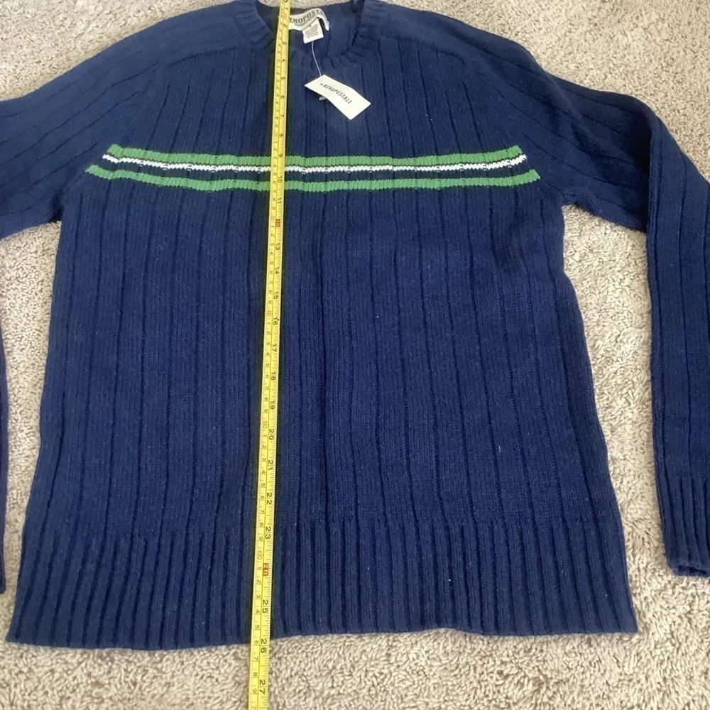 Aeropostale woman’s size small navy and green ribbed crewneck sweater - Image 4