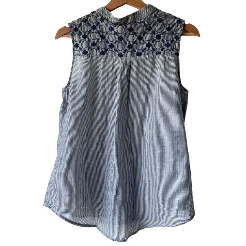 Women’s sleeveless blue blouse light fabric striped floral line design S. - Image 5