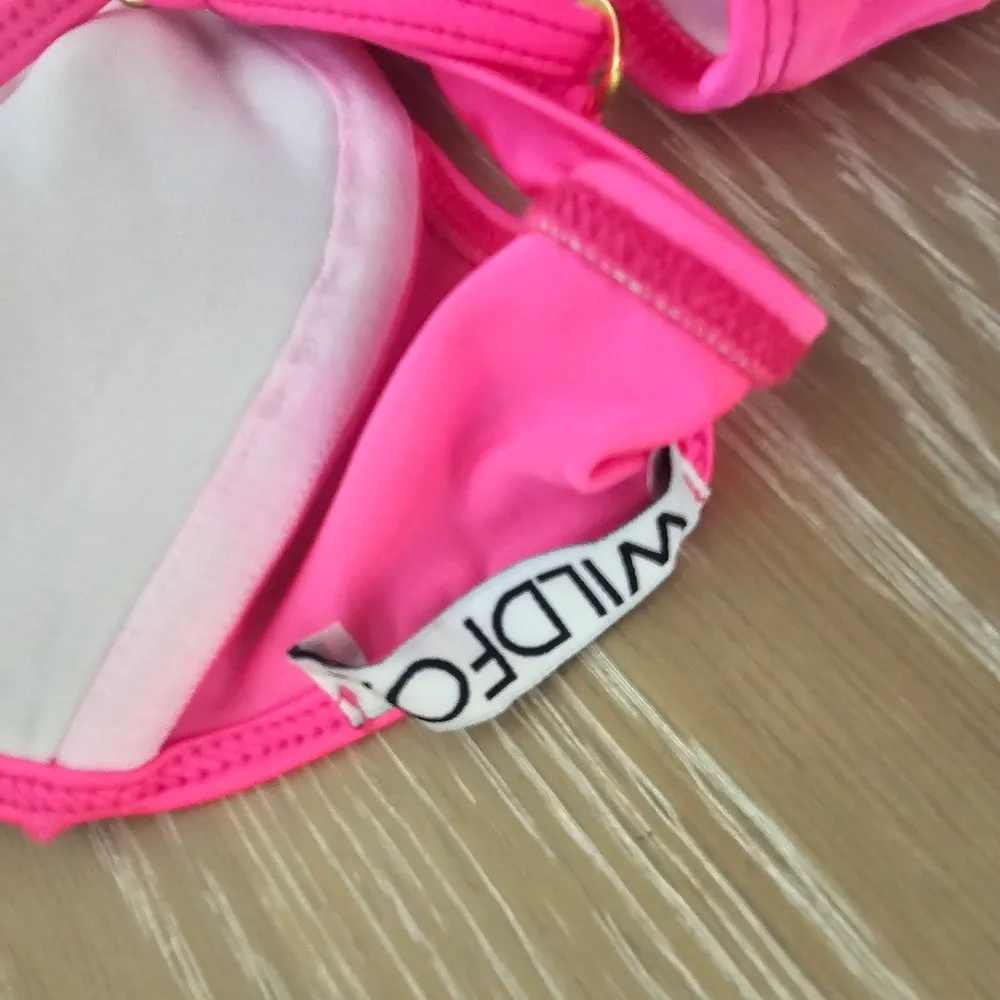 Wildfox Couture Super Rare Hot Pink Fuscia Bikini size M - Image 4