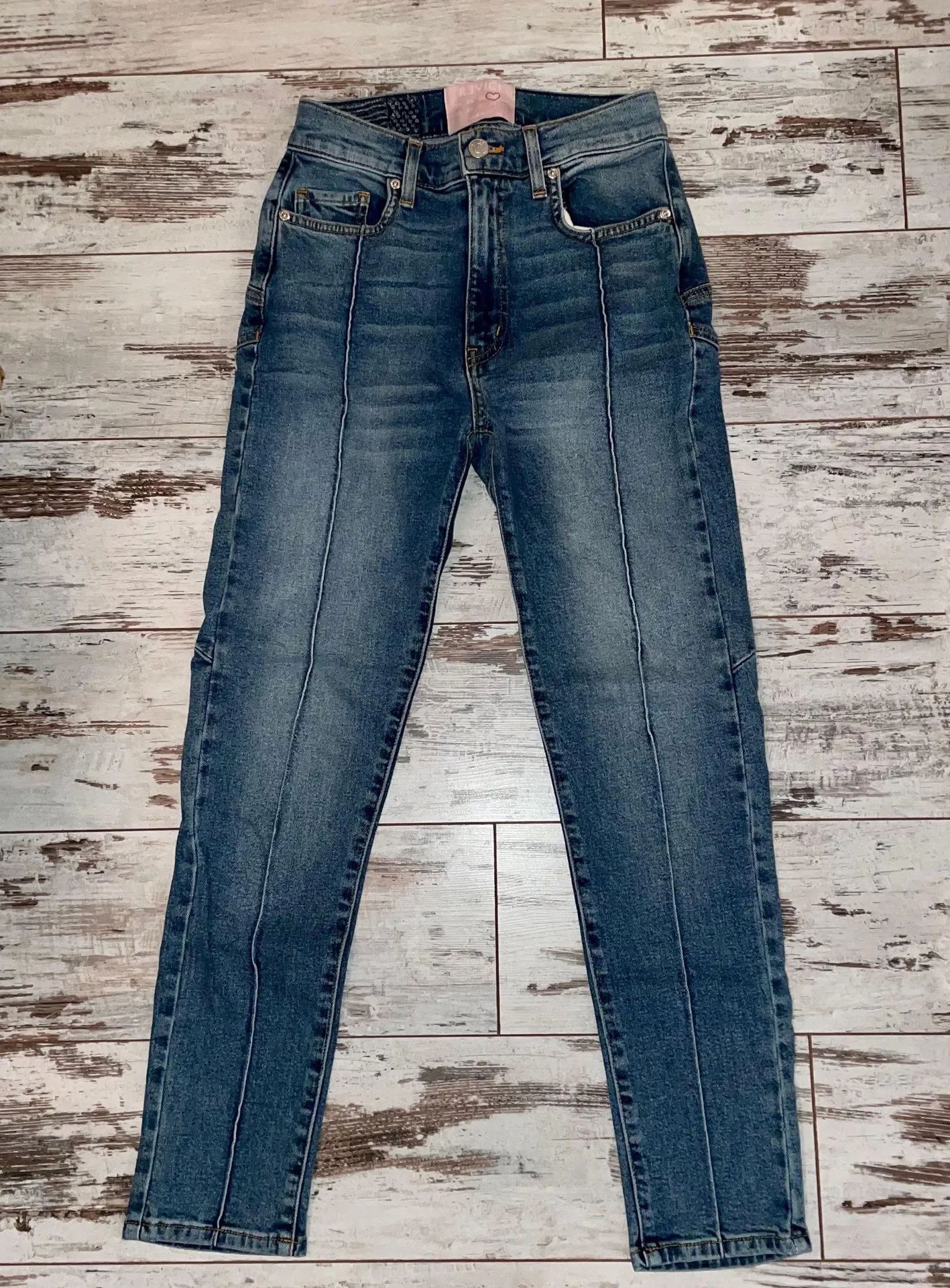 Venus Crop / Light Year Wash - Image 4