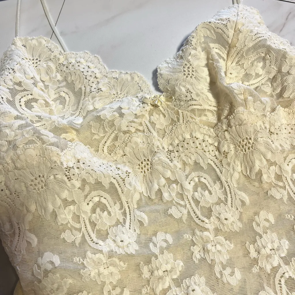 Hanky Panky Lace antique white thong back lingerie size small - Image 3