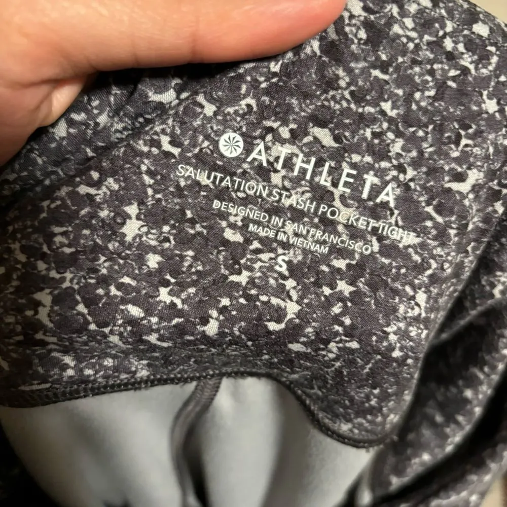 Athleta Salutation Pebble Beach Pocket Legging- Size Small - Image 9