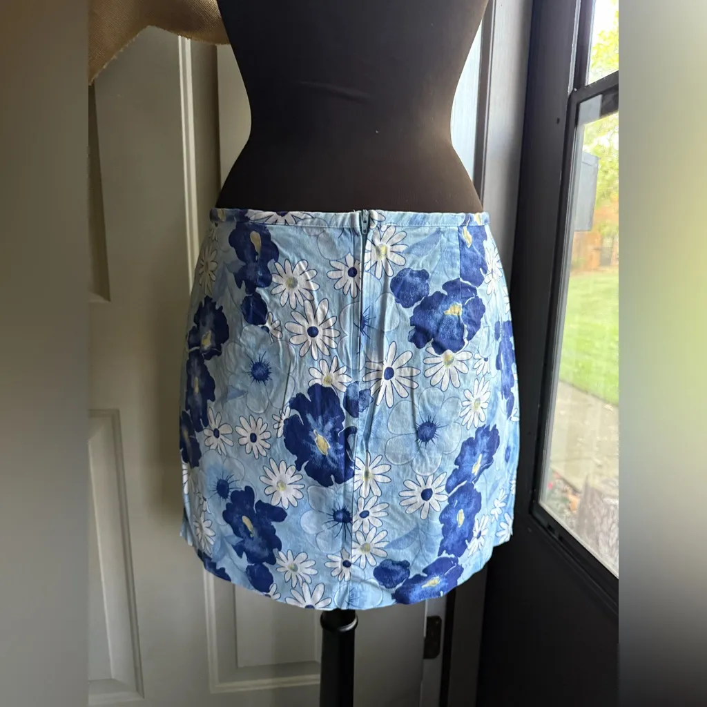 Vintage Tangents blue flower power mini skirt, size 13/14 - Image 5