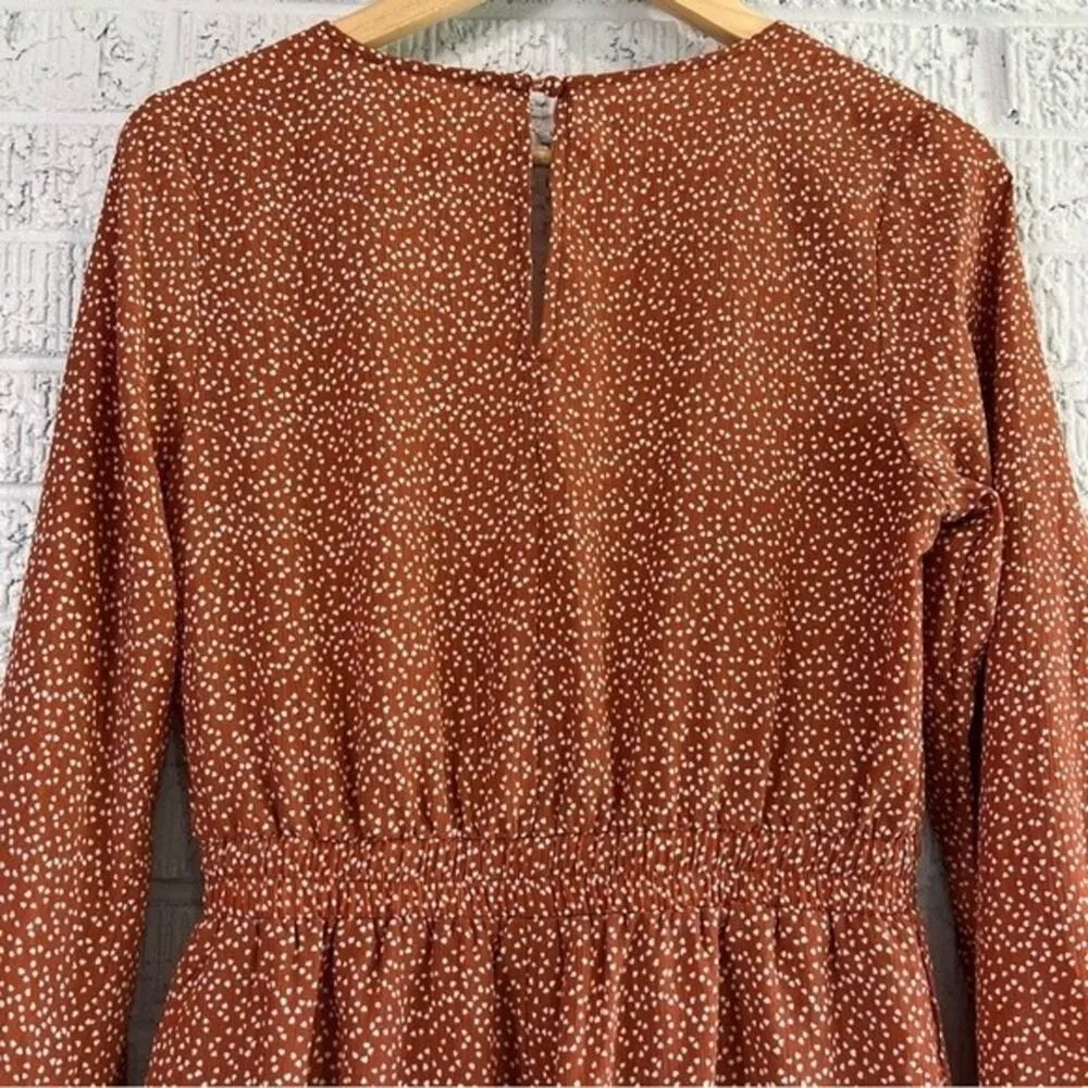 Luxxel Romper Size Small Deep V-Neck All Over Heart Print - Image 4