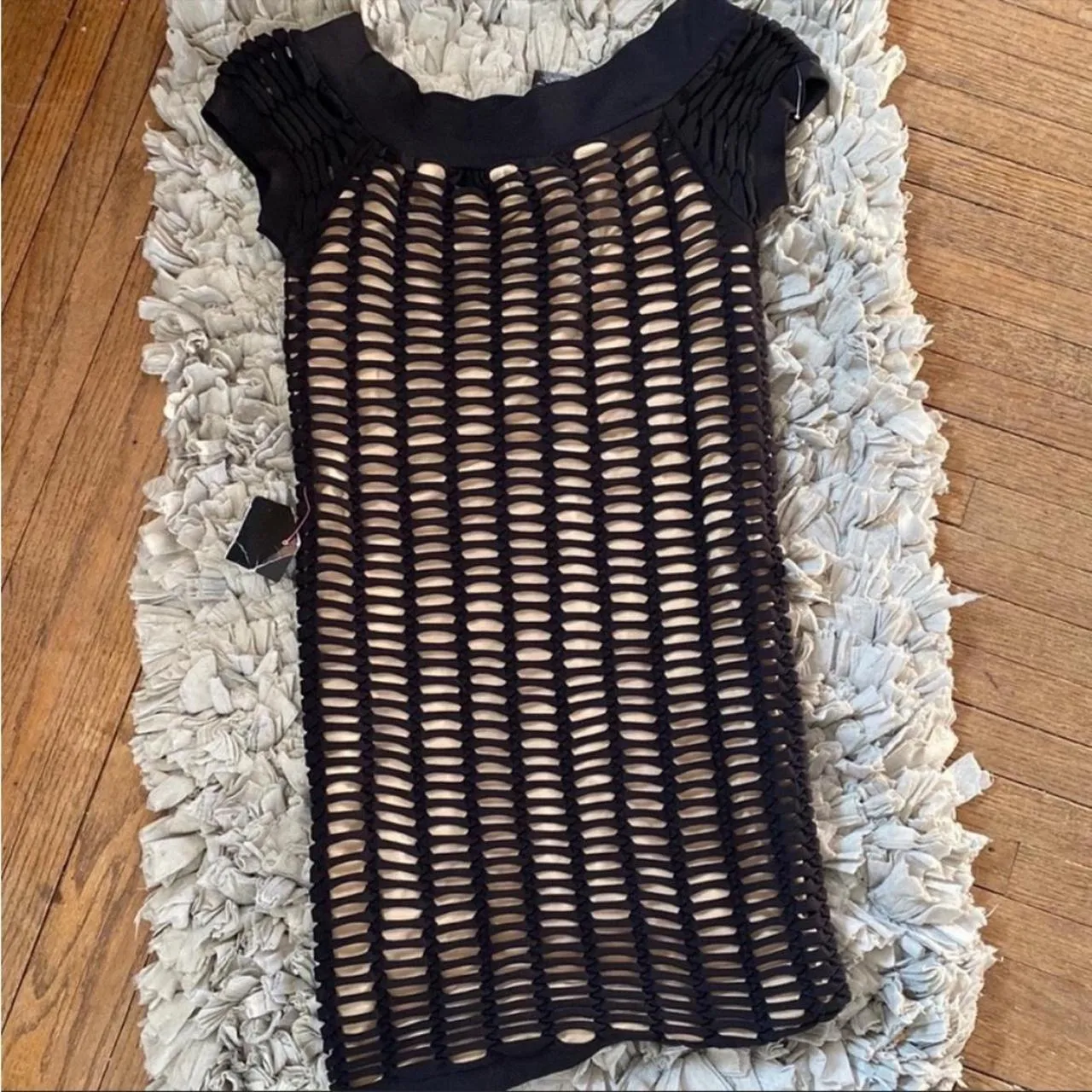 ladder cut out body con dress bnwt - Image 3