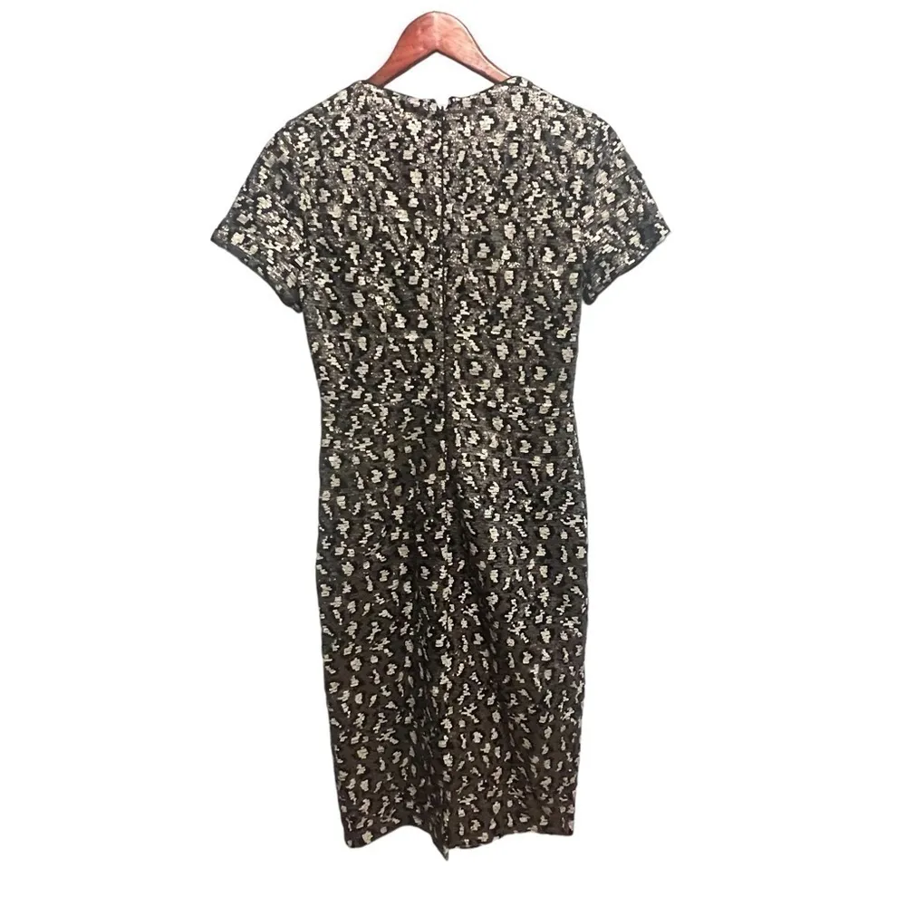 Belle Badgley Mischka Silver Gray
Sequin Leopard Cocktail V-Neck
Party D… - Image 3