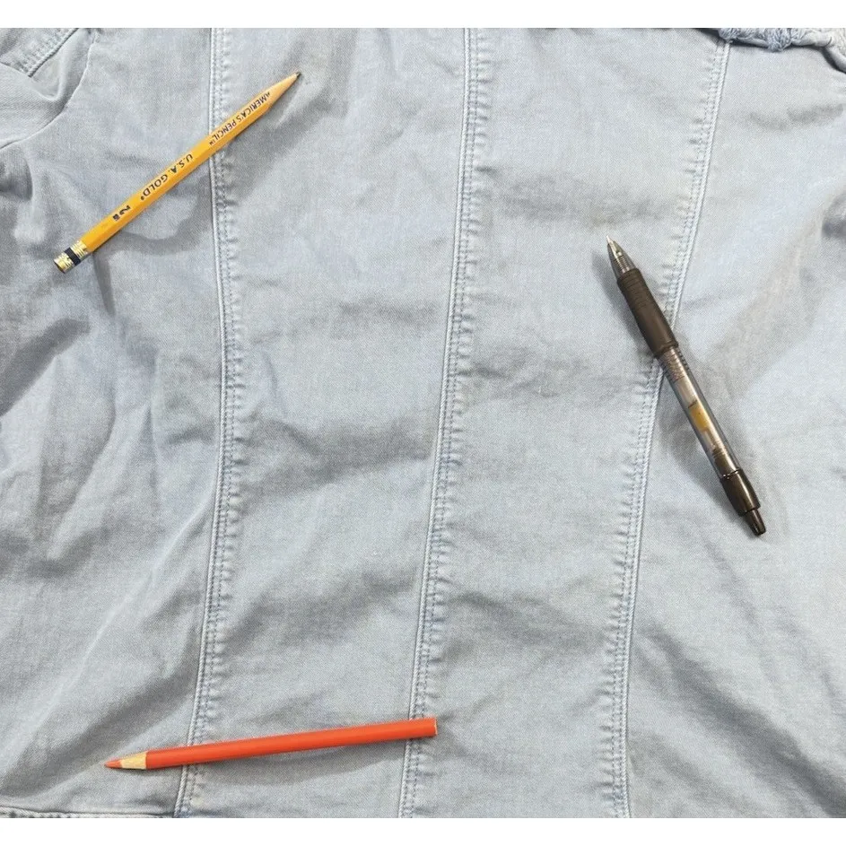 Chico's Ruffled Trim Jean 1=Medium Light Blue Jacket Button Down Feminine Fall‎ - Image 7